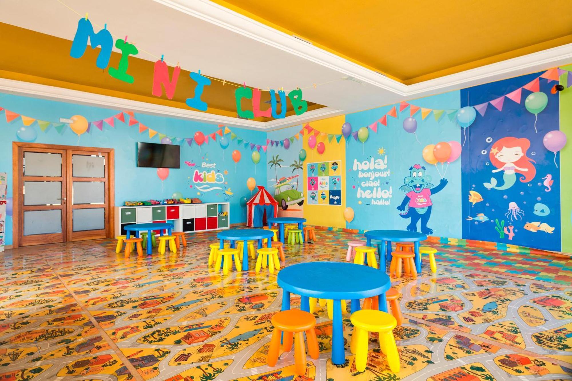 Apartamentos Best Alcazar La Herradura  Εξωτερικό φωτογραφία