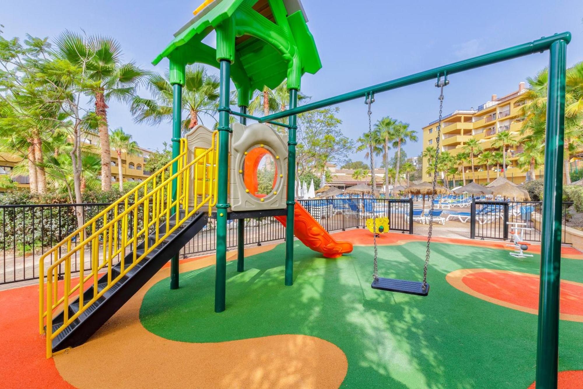 Apartamentos Best Alcazar La Herradura  Εξωτερικό φωτογραφία