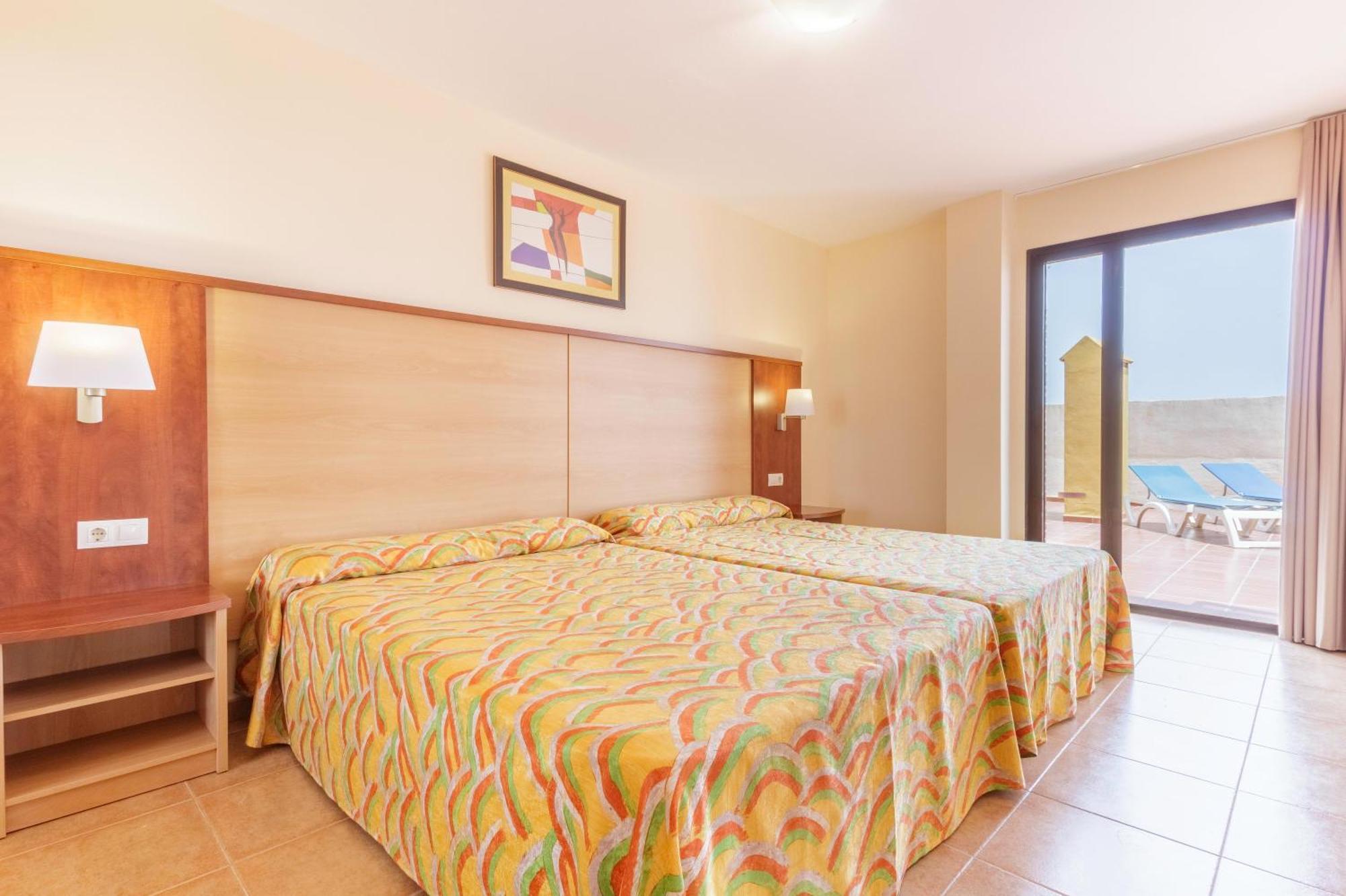 Apartamentos Best Alcazar La Herradura  Εξωτερικό φωτογραφία