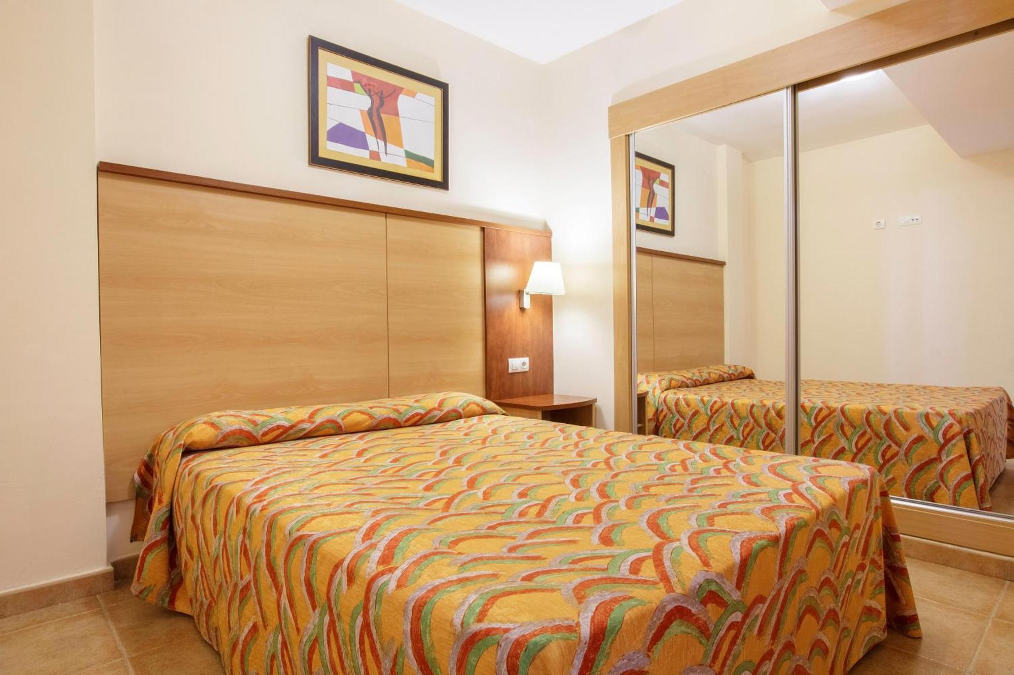 Apartamentos Best Alcazar La Herradura  Εξωτερικό φωτογραφία
